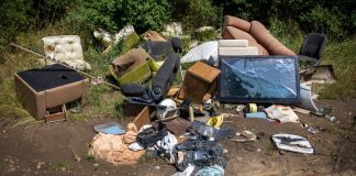 Cosenza, decoro urbano: lotta agli abusi e all’abbandono dei rifiuti in città Cosenza, decoro urbano lotta agli abusi e all'abbandono dei rifiuti in città