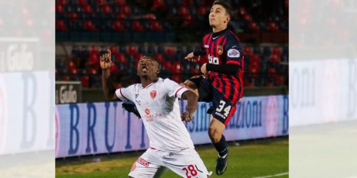 Christian Kouan in Cosenza-Perugia 21-22 (foto Francesco Farina)