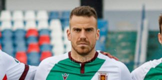 Calciomercato Cosenza: c’è un nome nuovo seguito dai lupi Domen Crnigoj in Cosenza-Reggiana (foto Francesco Farina)