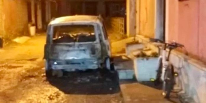 Incendiata l'auto del Parroco di Varapodio. Saccomanno (Lega) Libertà a rischio