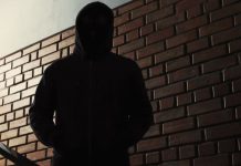 Donna perseguitata dall’ex fidanzato, scatta il divieto di avvicinamento
