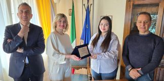 Castrolibero, una targa per il talento di Desirée Malizia Castrolibero, una targa per il talento di Desirée Malizia