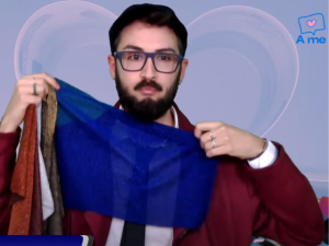 Lo stylist Maurizio Morrone in un momento della puntata di "A me puoi dirlo"