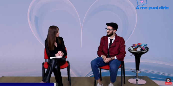 Il personal stylist Maurizio Morrone, ospite dell'ultima puntata di "A me puoi dirlo" Il personal stylist Maurizio Morrone, ospite dell'ultima puntata di "A me puoi dirlo"