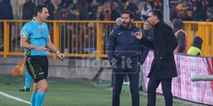 Sacchi nel derby d'andata tra Catanzaro e Cosenza (foto Francesco Farina)