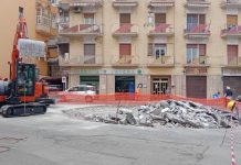 Cosenza, iniziato lo smantellamento della rotatoria di viale della Repubblica