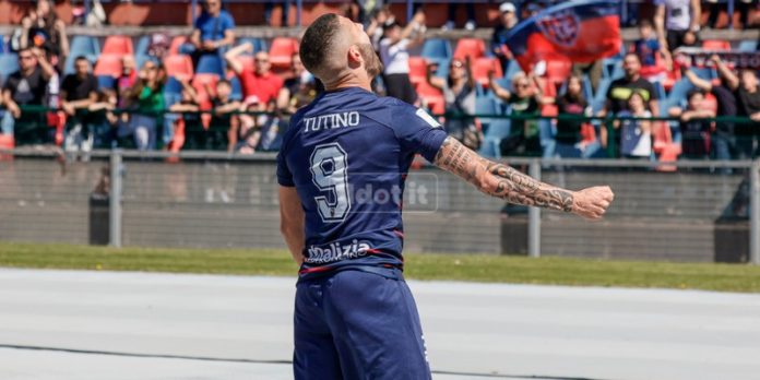 Gennaro Tutino, con 20 gol chiude il suo miglior campionato (foto Francesco Farina)