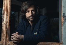 Luca coi Baffi: in esclusiva su YouTube la cover di “Hipsteria” de I Cani