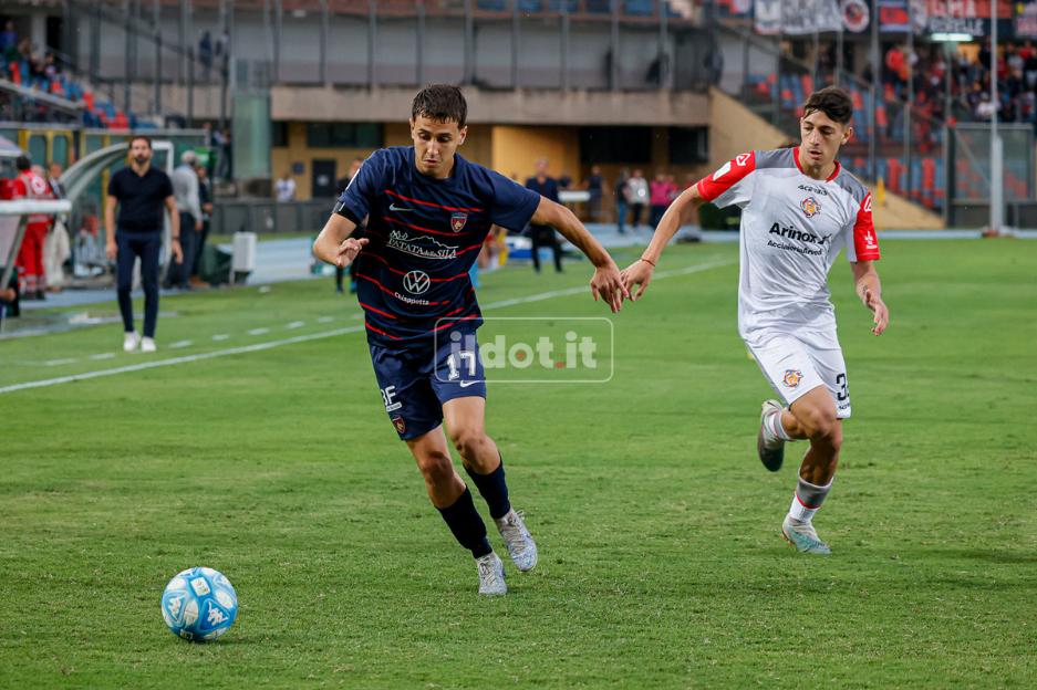 Baldovino Cimino in Cosenza-Cremonese dell'ultima stagione (foto Francesco Farina)