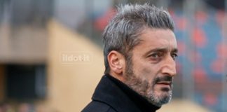 Gemmi saluta commosso Cosenza Roberto Gemmi (foto Francesco Farina)
