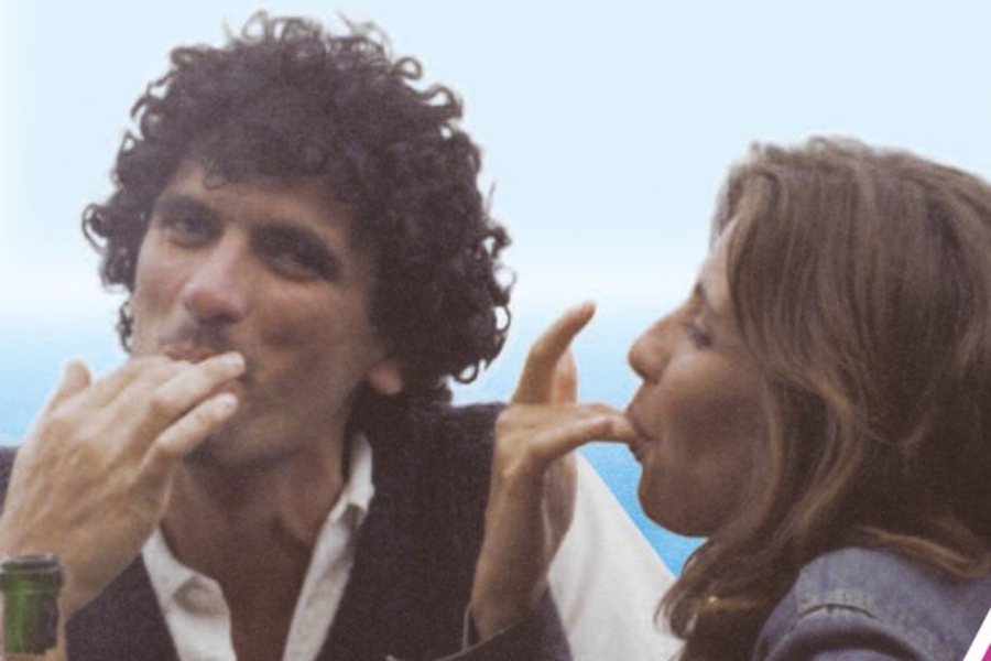 Massimo Troisi e Anna Pavignano nella copertina del volume