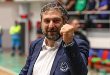 Pirossigeno Cosenza: ennesima conferma per il DS Rocco Bossio Il ds rossoblù Rocco Bossio (foto Michele De Marco)