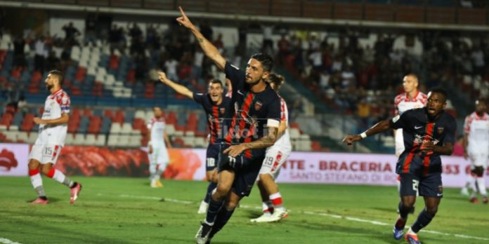 D'Orazio match winner di Cosenza-Cremonese (foto Michele De Marco)