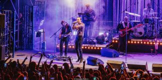Fondazione Lilli Funaro: Tropico ha cantato per il concerto solidale a Cirella Fondazione Lilli Funaro Tropico ha cantato per il concerto solidale a Cirella (foto Giuseppe Bianco)