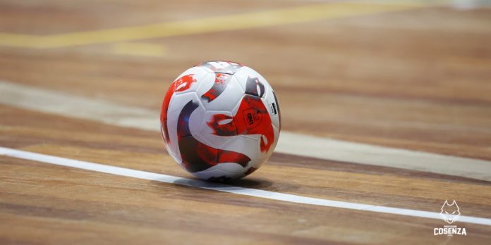 Pallone Serie A (foto Michele De Marco)