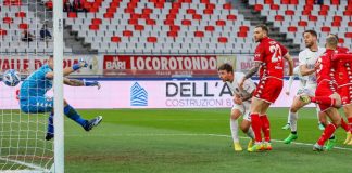 Verso Bari-Cosenza: “San Nicola” campo ostico per i lupi Il gol di Rispoli in Bari-Cosenza 2-1 del 22-23 (foto Francesco Farina)