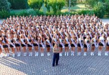 Scelte le 15 finaliste di Miss Italia. Domenica 22 settembre la proclamazione della vincitrice Le ragazze con la patron Patrizia Mirigliani