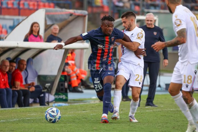 Linstancabile-Christian-Kouan-foto-Michele-De-Marco