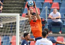 Il Cosenza inizia a perdere i pezzi, Micai al passo di addio Micai in uscita alta durante Cosenza-Sampdoria (foto Michele De Marco)