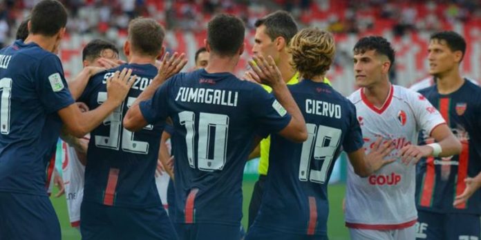 Serie B, Fumagalli risponde a Pucino Bari-Cosenza termina 1-1