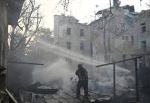 Ucraina, Russia chiude il ponte di Crimea: pioggia di droni sul Paese
