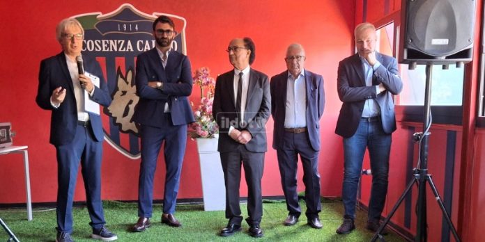 Guarascio incontra la stampa