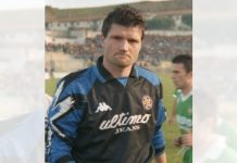 Soviero: “Legato alla Juve Stabia ma Cosenza è nel mio cuore” Salvatore Soviero con la maglia del Cosenza (foto Riccardo Tucci)