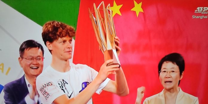 Sinner, che fantastica stagione! A Shanghai batte Djokovic in finale