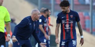 Cosenza-Salernitana, Alvini: “Ottimo primo tempo. Siamo una squadra vera” Alvini durante Cosenza-Salernitana (foto Michele De Marco)