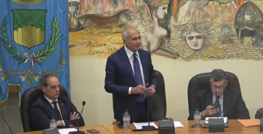 L'intervento al Consiglio Comunale del Sindaco di Cosenza, Franz Caruso