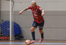 Titon fuori rosa alla Pirossigeno Cosenza, strappo totale Titon in azione nell'ultimo match casalingo (foto Michele De Marco)