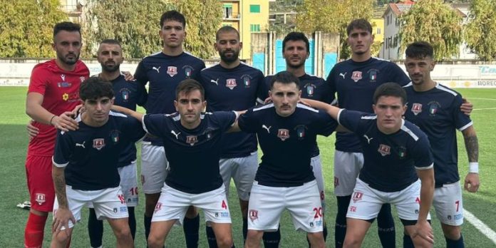 Eccellenza, il Digiesse PraiaTortora chiude l'anno in testa ma non mollano Vigor Lamezia e Rossanese