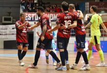 Futsal, Pirossigeno Cosenza: finalmente i 3 punti! La gioia dei lupi (foto Michele De Marco)