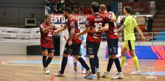 Futsal, Pirossigeno Cosenza: finalmente i 3 punti! La gioia dei lupi (foto Michele De Marco)