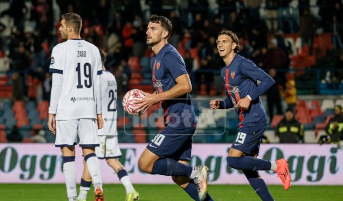 Simone Mazzocchi (foto Farina)