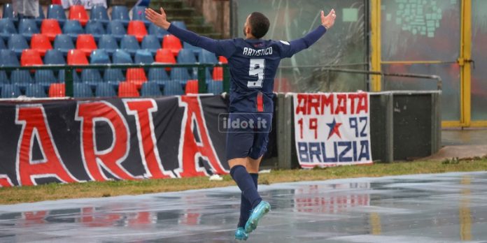 Artistico è tra i migliori di Cosenza-Mantova (foto Michele De Marco)