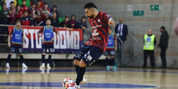 Anderson Cabeça in gol anche oggi (foto Michele De Marco)