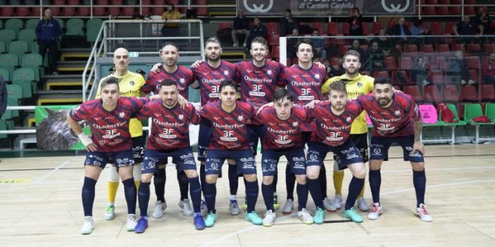 I lupi vittoriosi sul parquet della Sandro Abate I lupi vittoriosi sul parquet della Sandro Abate