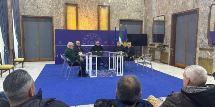 Il Sindaco Franz Caruso incontra i rappresentanti sindacali dei lavoratori di “Ecologia Oggi”