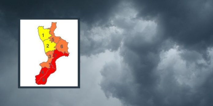 Maltempo, allerta rossa e arancione in Calabria. Scuole chiuse e riduzione programmazione ferroviaria