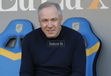 Juve Stabia-Cosenza, Alvini: “Non siamo stati in grado di riprenderla” Alvini in panchina al Menti (foto Francesco Farina)