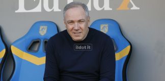 Juve Stabia-Cosenza, Alvini: “Non siamo stati in grado di riprenderla” Alvini in panchina al Menti (foto Francesco Farina)
