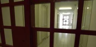 Perquisizioni nel carcere di Prato, indagati agenti e detenuti