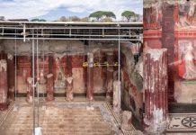 Pompei, ancora scoperte: emerge una nuova villa dei misteri Pompei, ancora nuove scoperte emerge una sala affrescata con iniziazione ai misteri e corteo di Dioniso (Foto: pagina facebook Pompeii - Parco Archeologico)