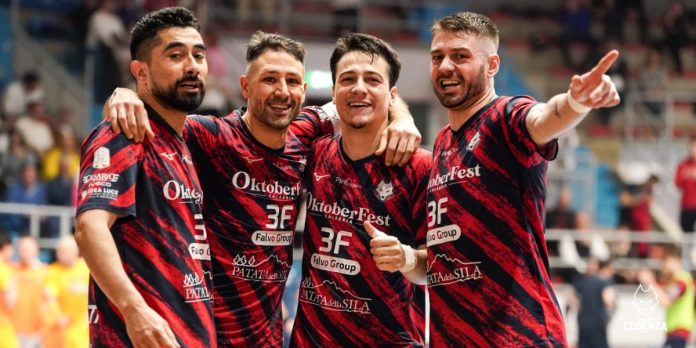 Cabeça, Marchio, Mateus e Bavaresco felici per la splendida vittoria (foto Mannarino) Cabeça, Marchio, Mateus e Bavaresco felici per la splendida vittoria (foto Mannarino)
