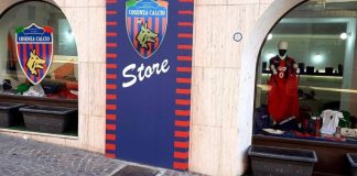 Cosenza Calcio, quale futuro per lo store ufficiale? Store Cosenza Calcio Via Arabia