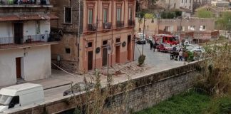 Cosenza: crolla un cornicione in via Lungo Crati De Seta, non ci sono feriti