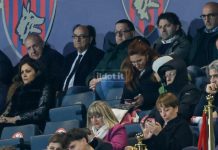 Cosenza e l’attesa dell’inevitabile passaggio di consegne, senza preferenze La governance del Cosenza Calcio in tribuna centrale (foto Francesco Farina)