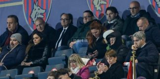 Cosenza e l’attesa dell’inevitabile passaggio di consegne, senza preferenze La governance del Cosenza Calcio in tribuna centrale (foto Francesco Farina)