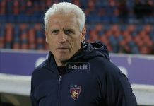 Tortelli: “Crescita caratteriale della squadra. Il Cosenza lotterà fino alla fine” Mister Tortelli (foto Francesco Farina)